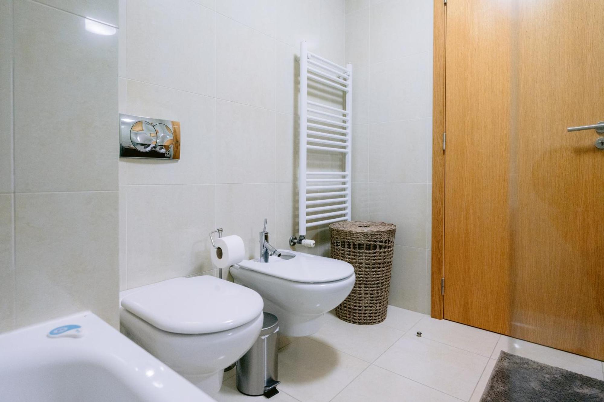 White Family House Apartment Aveiro Luaran gambar
